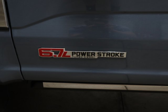 Vehicle image 7 of 39