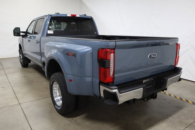 Vehicle image 3 of 39