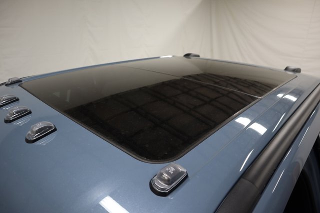 Vehicle image 17 of 39