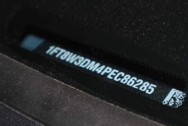 Vehicle image 36 of 39