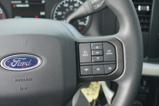 Vehicle image 22 of 36