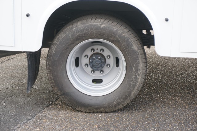 Vehicle image 11 of 36