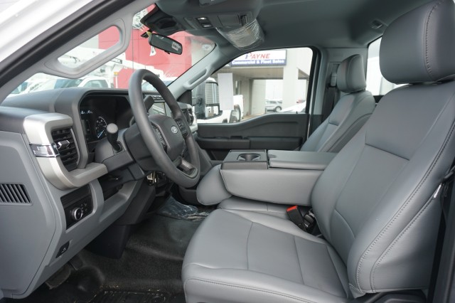Vehicle image 18 of 36