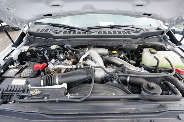 Vehicle image 35 of 36