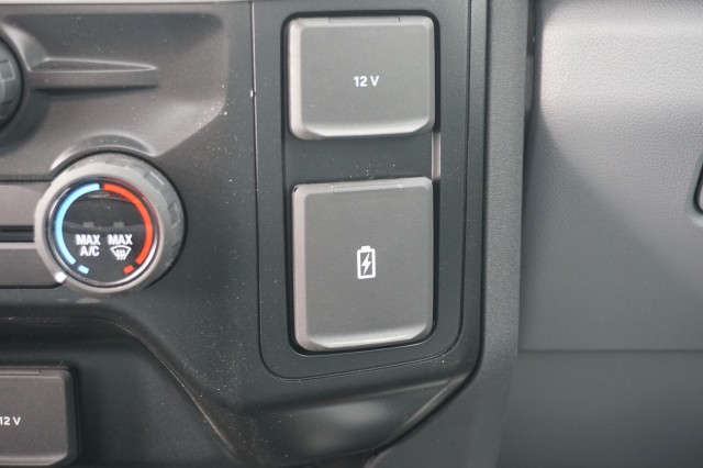 Vehicle image 28 of 36