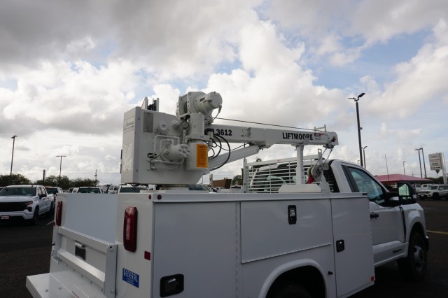 Vehicle image 13 of 36