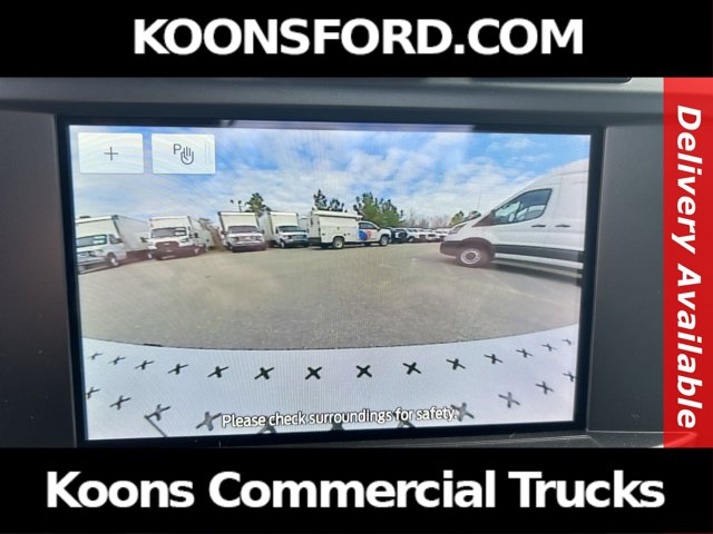 Vehicle image 15 of 18