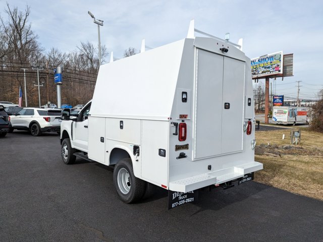 Vehicle image 5 of 22