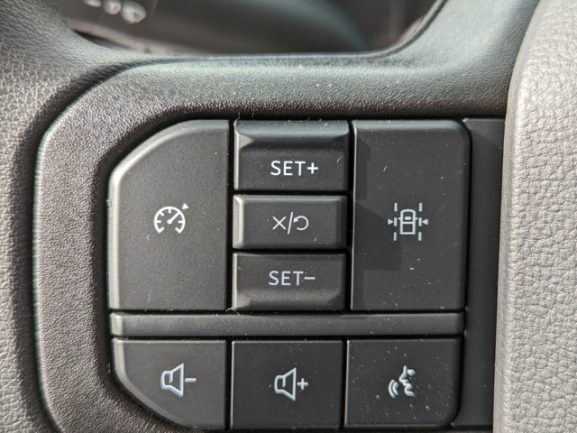 Vehicle image 15 of 22