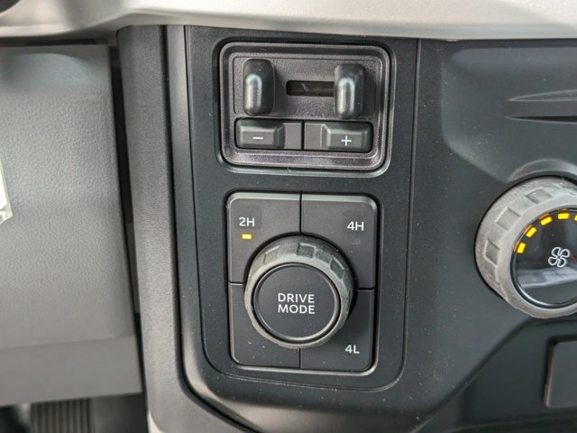 Vehicle image 17 of 22