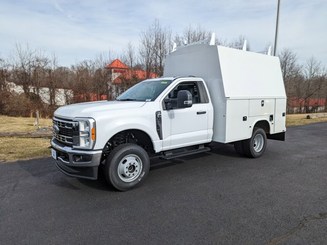 Vehicle image 2 of 22