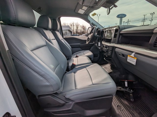 Vehicle image 8 of 22