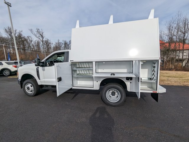 Vehicle image 6 of 22