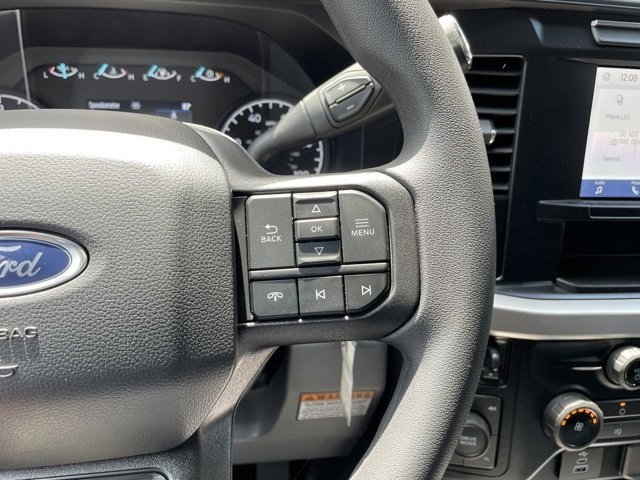 2023 Ford F-350 XL Image 11 of 20