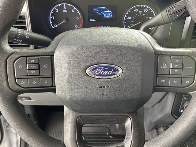 Vehicle image 14 of 20