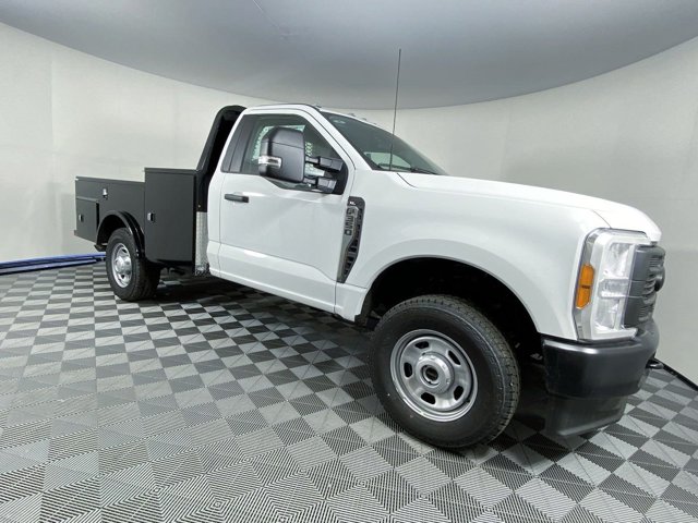 Vehicle image 8 of 20
