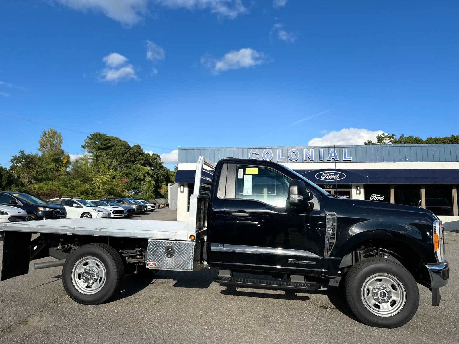 2023 Ford F-350 XL Image 5 of 21