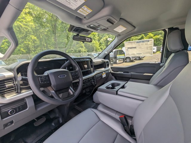 Vehicle image 13 of 24