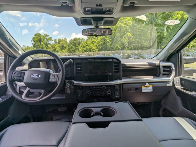 Vehicle image 15 of 24