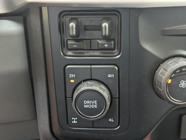 Vehicle image 20 of 24