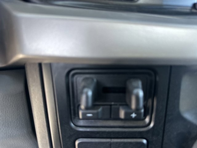 Vehicle image 24 of 40