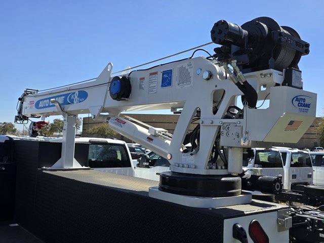 Vehicle image 8 of 19