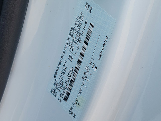 Vehicle image 16 of 19