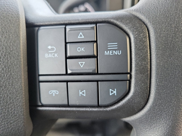 Vehicle image 13 of 19