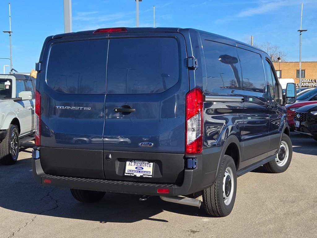 Vehicle image 5 of 28