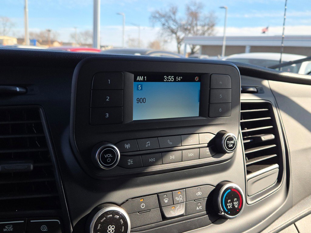 Vehicle image 16 of 28