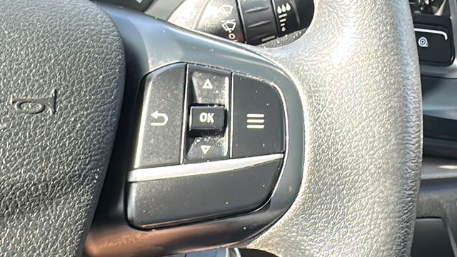 Vehicle image 20 of 23