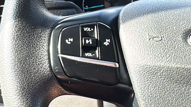 Vehicle image 19 of 23