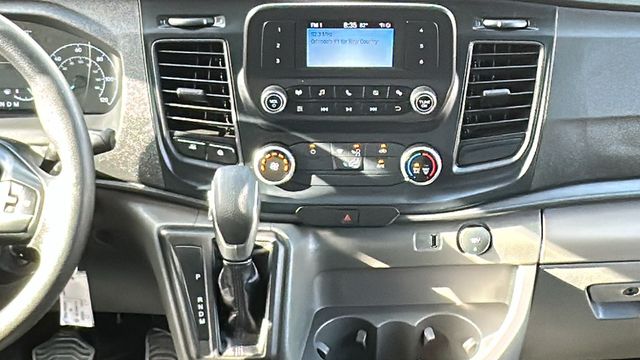Vehicle image 12 of 23