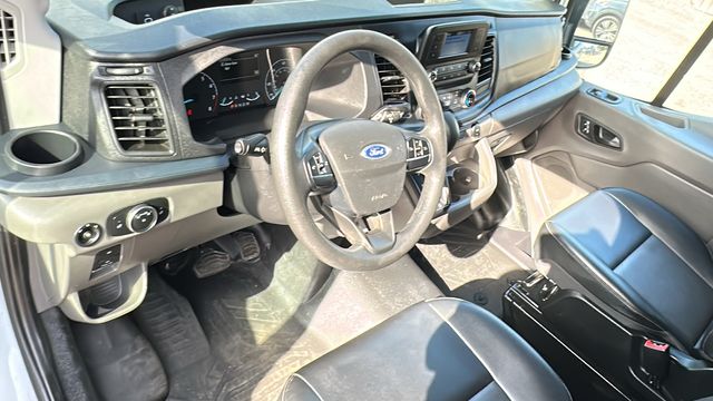 Vehicle image 15 of 23