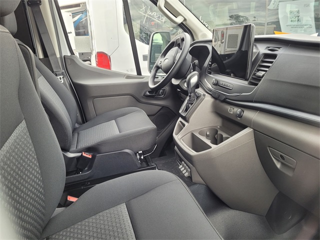 Vehicle image 6 of 6