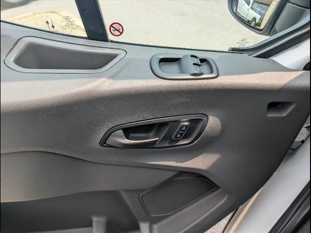 2023 Ford Transit Base Image 17 of 24