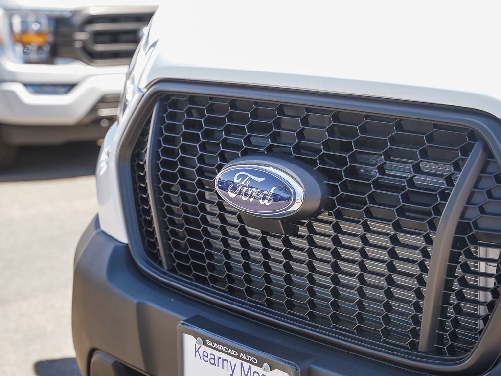 Vehicle image 5 of 27