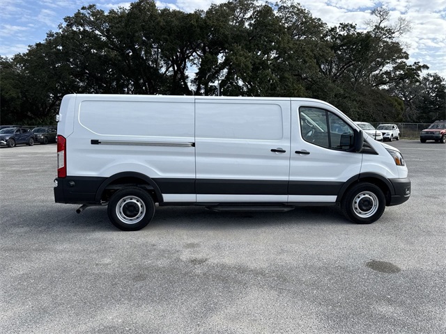 Vehicle image 7 of 33