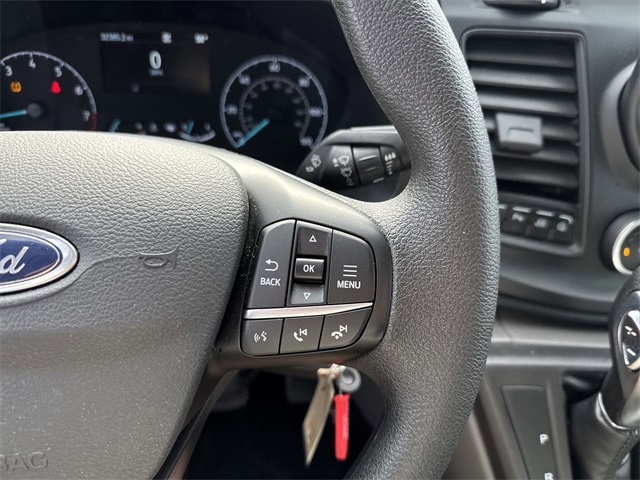 Vehicle image 24 of 33