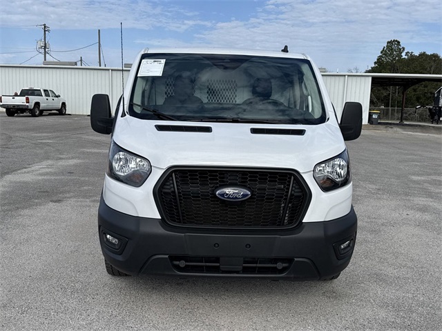 Vehicle image 4 of 33