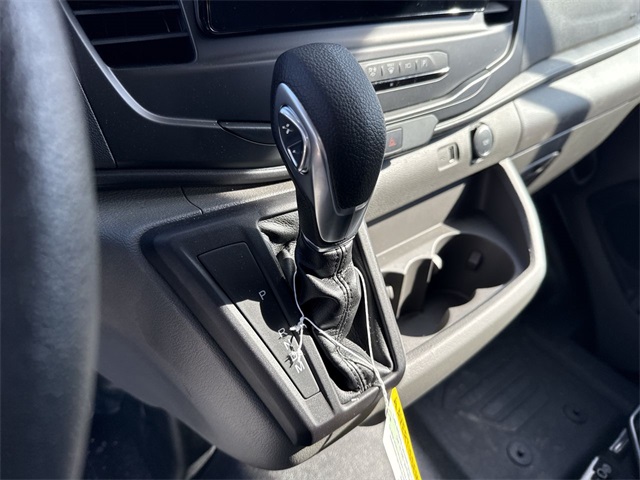 Vehicle image 18 of 24