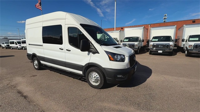 Vehicle image 5 of 24