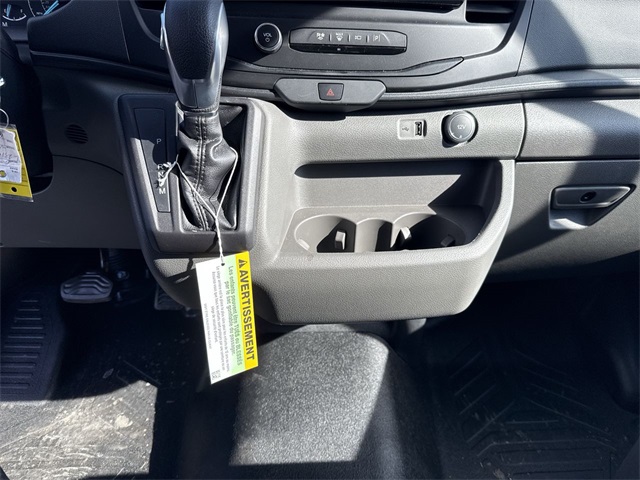 Vehicle image 23 of 24