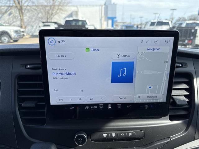 Vehicle image 14 of 24