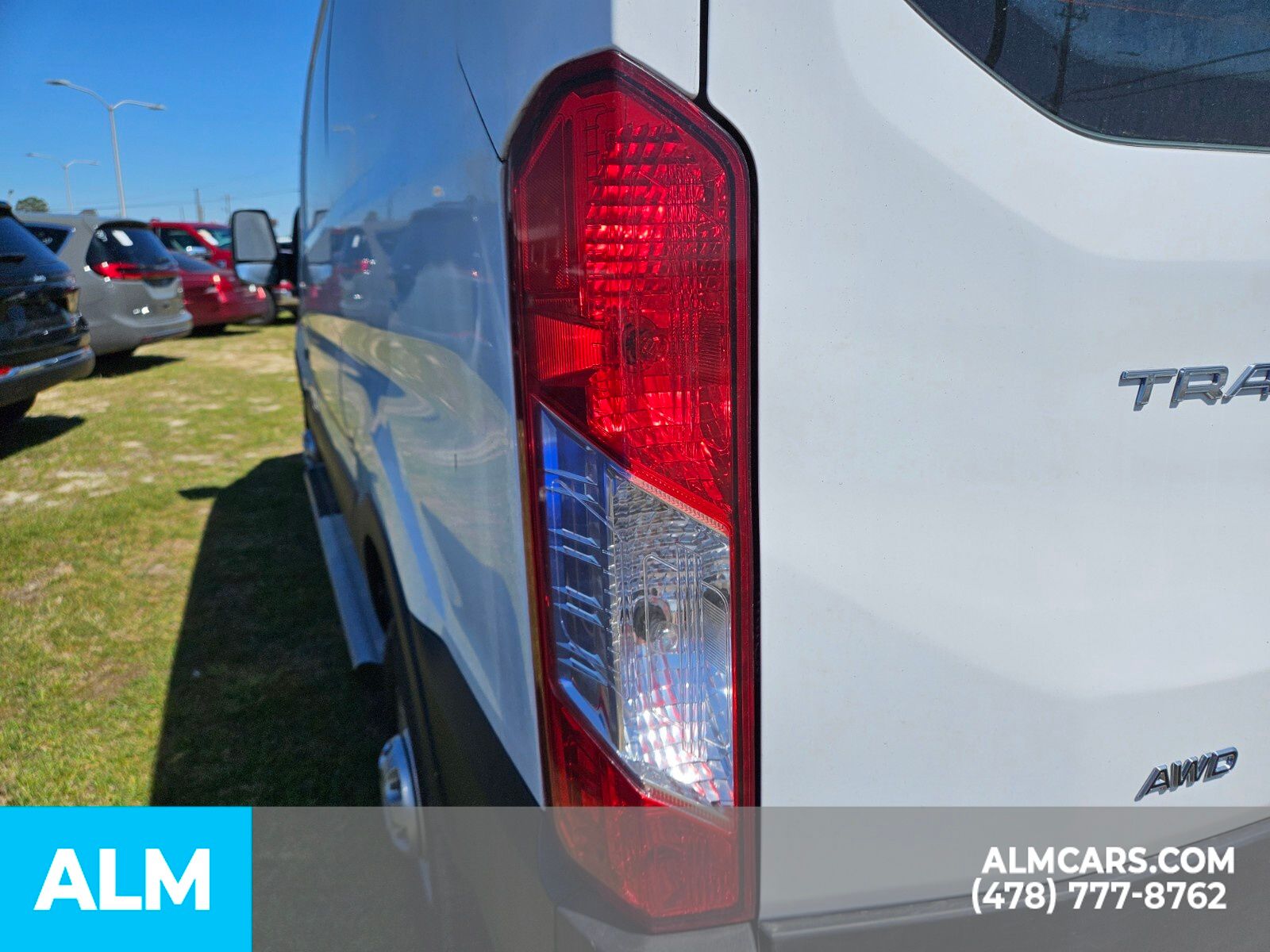 Vehicle image 22 of 24