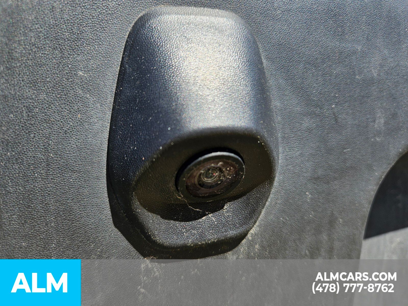 Vehicle image 13 of 24