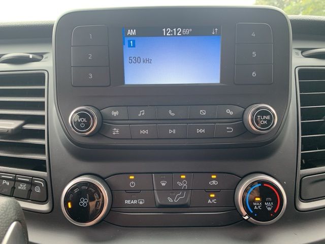 Vehicle image 25 of 38