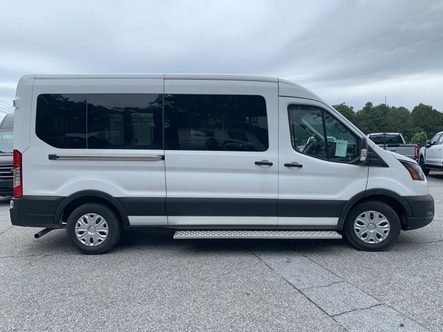 Vehicle image 5 of 38