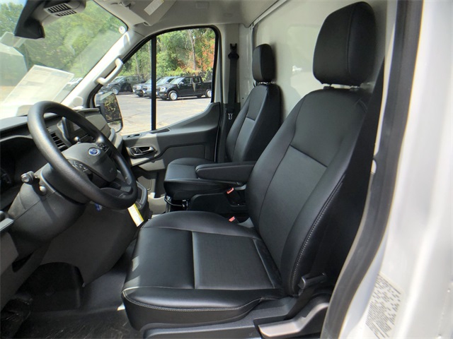 Vehicle image 12 of 22