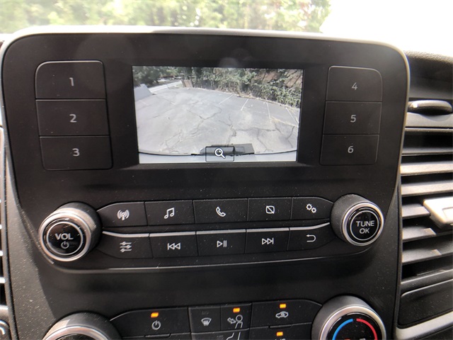 Vehicle image 17 of 22